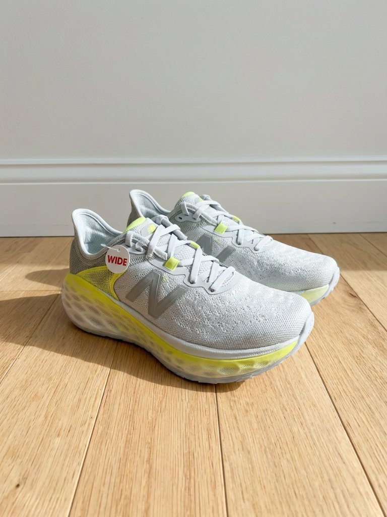 New Balance Fresh Foam More V2 Women’s Running Shoes Size 7.5 D Wide Gray Yellow
